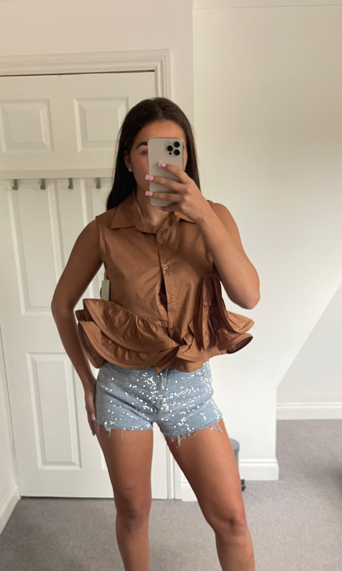 GIA | Ruffle Hem Shirt - Chocolate Mocha